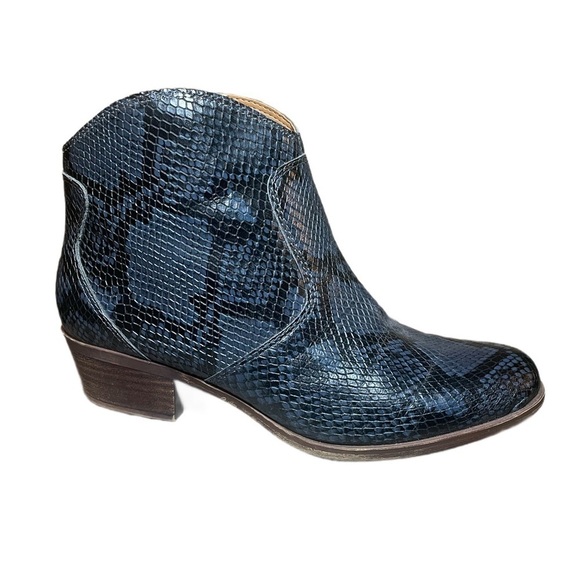 Lucky Brand Womens LK-Belia Blue Black Leather Snake Skin Print Booties - Picture 1 of 9